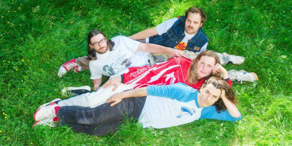 Peach Pit & Briston Maroney