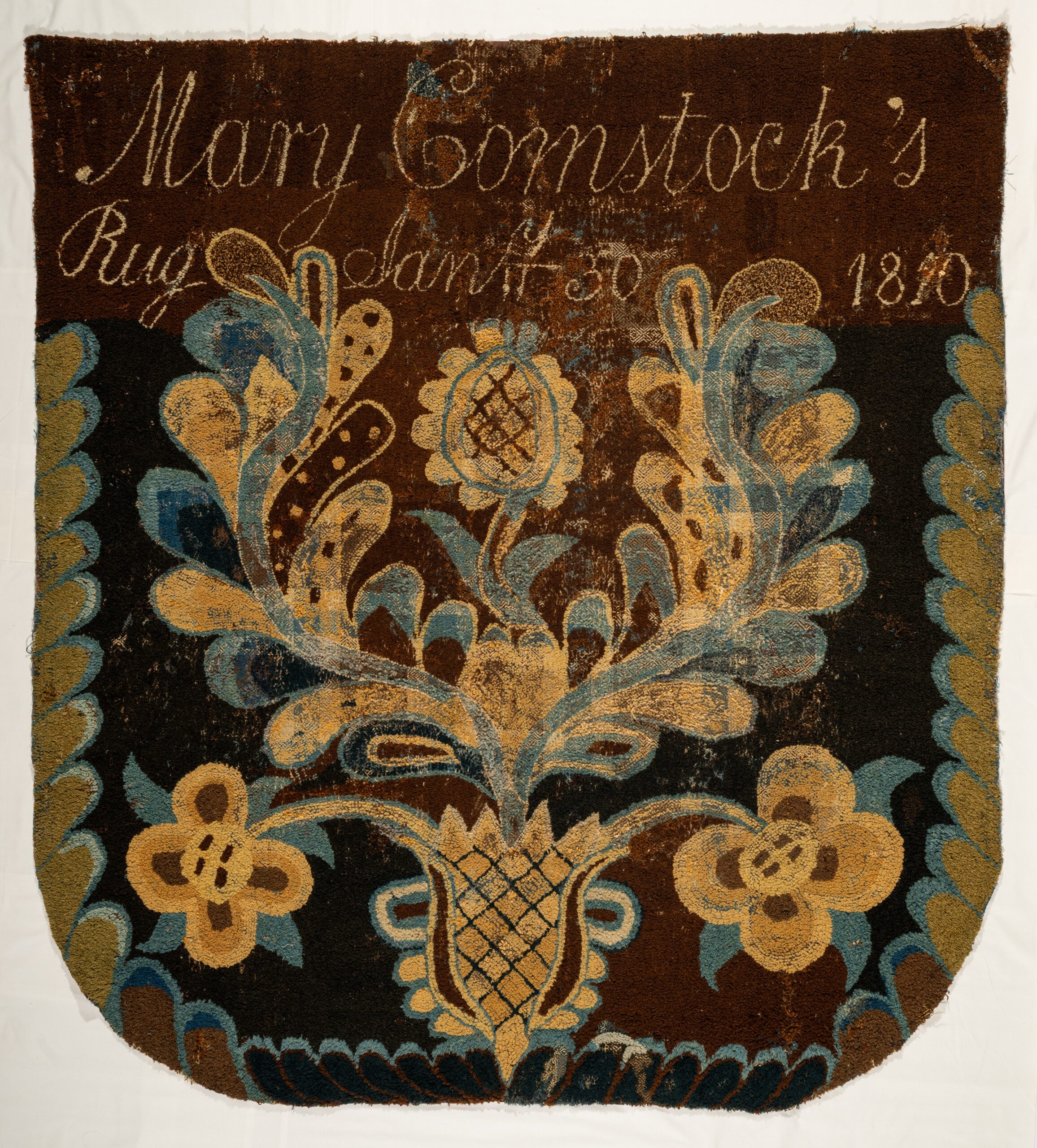 Comstock_Hooked Flower Vase Bed Rug_1952-607